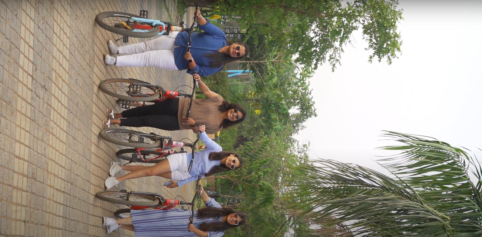 family_cycling_activity_at_resort